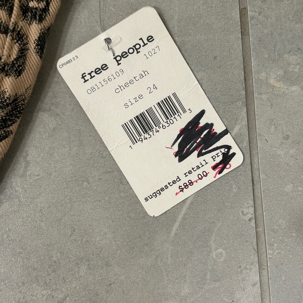 NWT Free People Printed Dogtown High Waist Shorts Cheetah Black Tan Size 24 - Picture 10 of 14